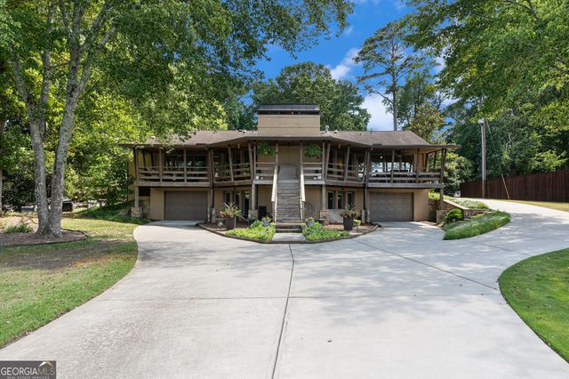 2484 Emerald Drive, Jonesboro, GA 30236