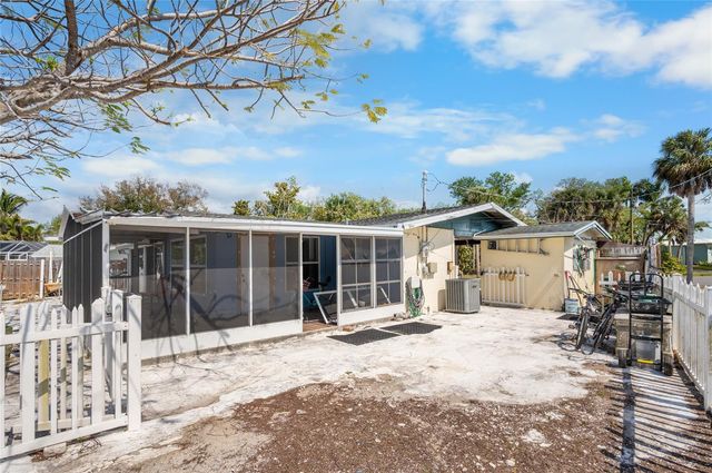 1030 DRURY LANE, Englewood, FL 34224