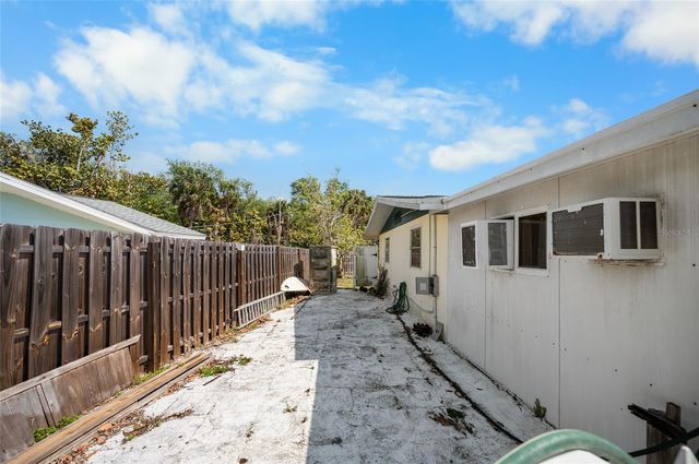 1030 DRURY LANE, Englewood, FL 34224