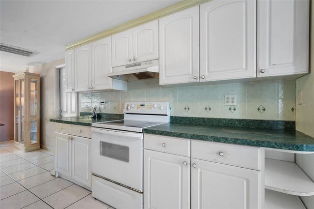 1030 DRURY LANE, Englewood, FL 34224