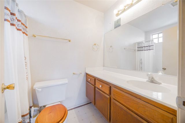 14001 Hillcrest, Fontana, CA 92337