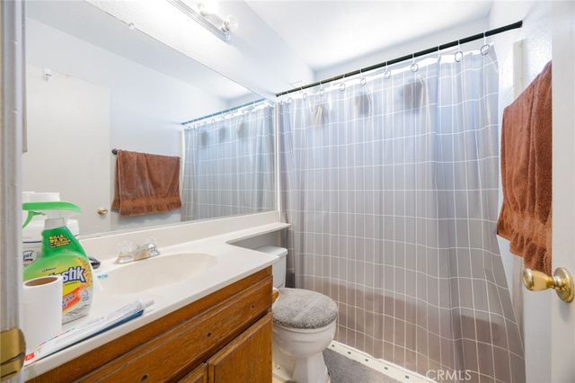 14001 Hillcrest, Fontana, CA 92337