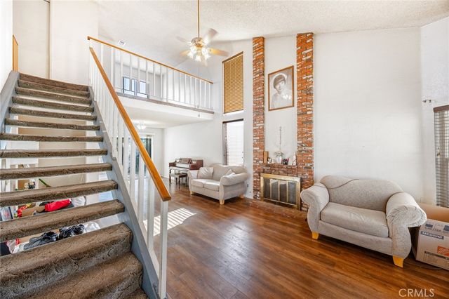 14001 Hillcrest, Fontana, CA 92337