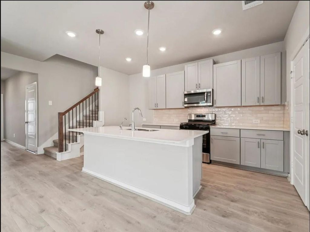 12034 Meandering Stream Drive, Baytown, TX 77523