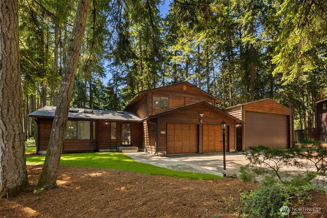 8517 48th Court NE, Olympia, WA 98516