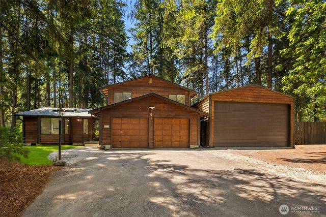 8517 48th Court NE, Olympia, WA 98516