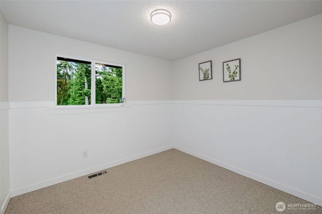 3827 Roosevelt Street NE, Bremerton, WA 98311