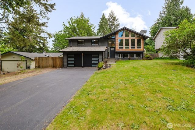 3827 Roosevelt Street NE, Bremerton, WA 98311
