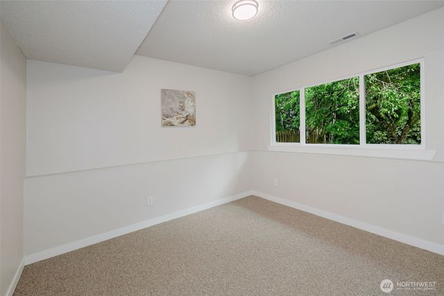 3827 Roosevelt Street NE, Bremerton, WA 98311
