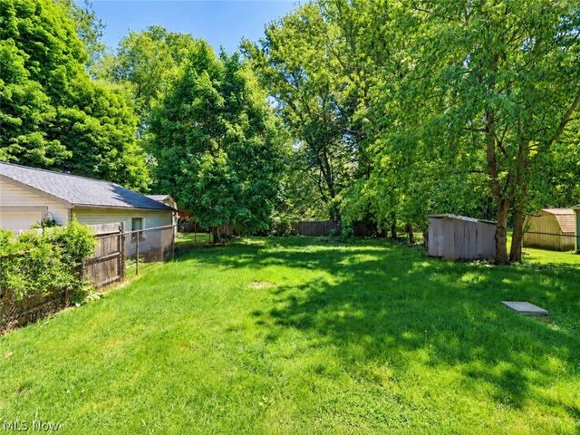 931 Crestline Drive, Akron, OH 44312