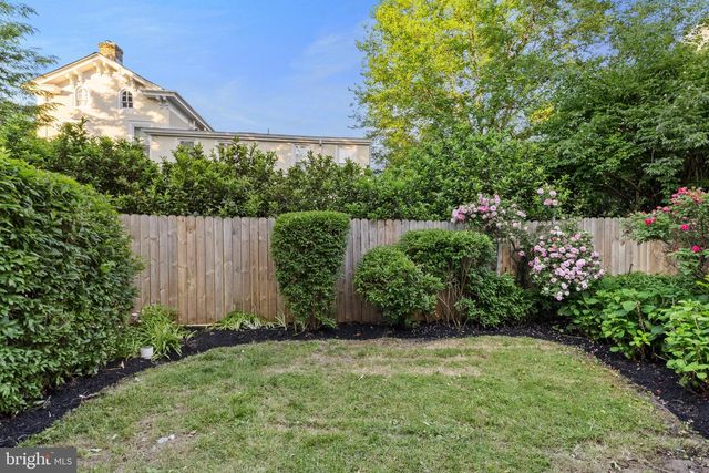 3 WILLOW ST, Princeton, NJ 08542