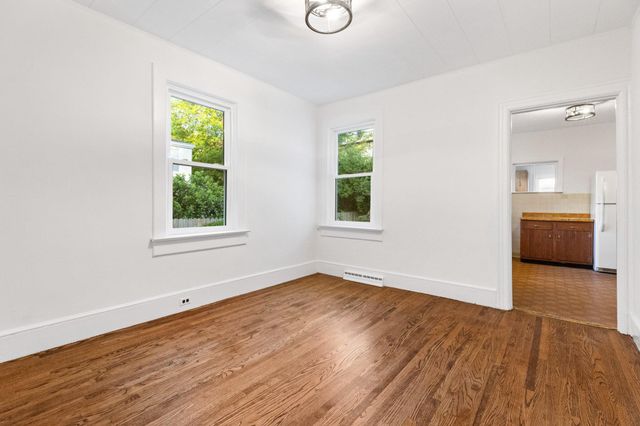 3 WILLOW ST, Princeton, NJ 08542