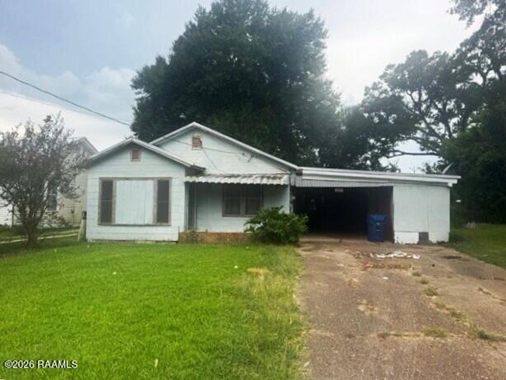 424 Louisiana Avenue, Opelousas, LA 70570