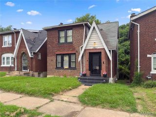 5817 Saloma Ave., St Louis, MO 63120