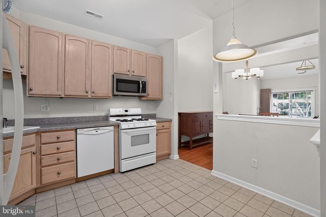 45 DRESNER CIR, Upper Chichester, PA 19061