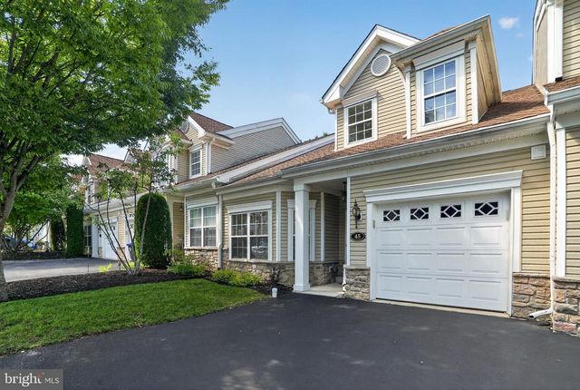45 DRESNER CIR, Upper Chichester, PA 19061