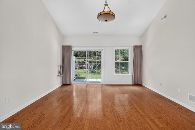 45 DRESNER CIR, Upper Chichester, PA 19061