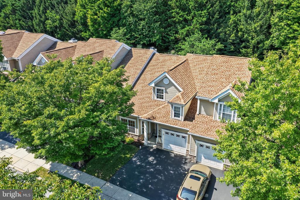 45 DRESNER CIR, Upper Chichester, PA 19061