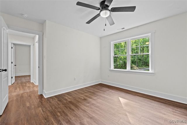 4062 Lake Killarney Rd, Gum Spring, VA 23065
