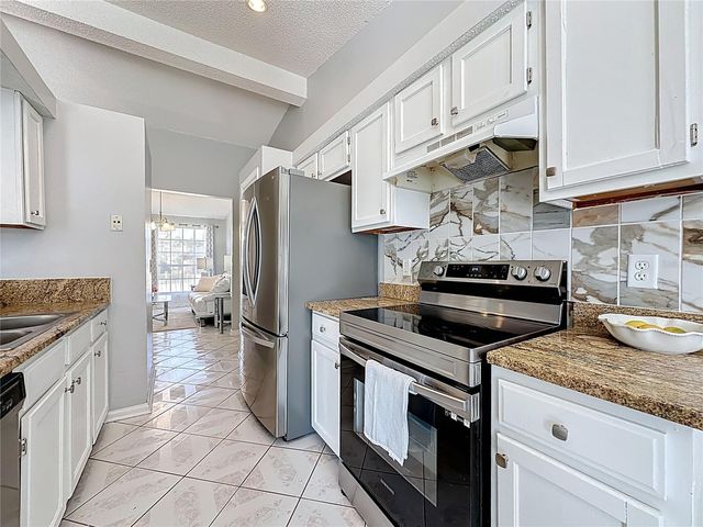 4980 GREENLAND HIDEAWAY DRIVE S, Jacksonville, FL 32258