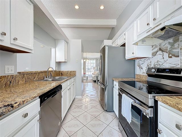 4980 GREENLAND HIDEAWAY DRIVE S, Jacksonville, FL 32258