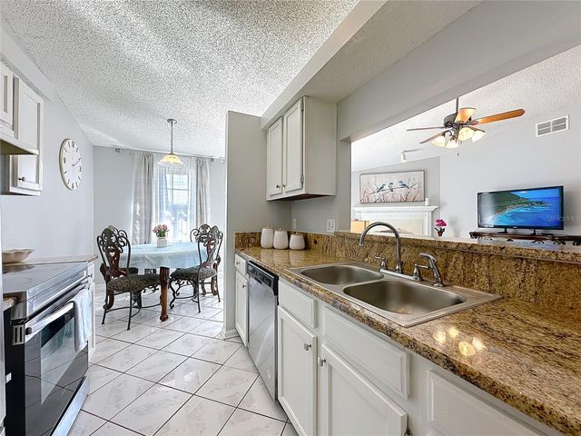 4980 GREENLAND HIDEAWAY DRIVE S, Jacksonville, FL 32258