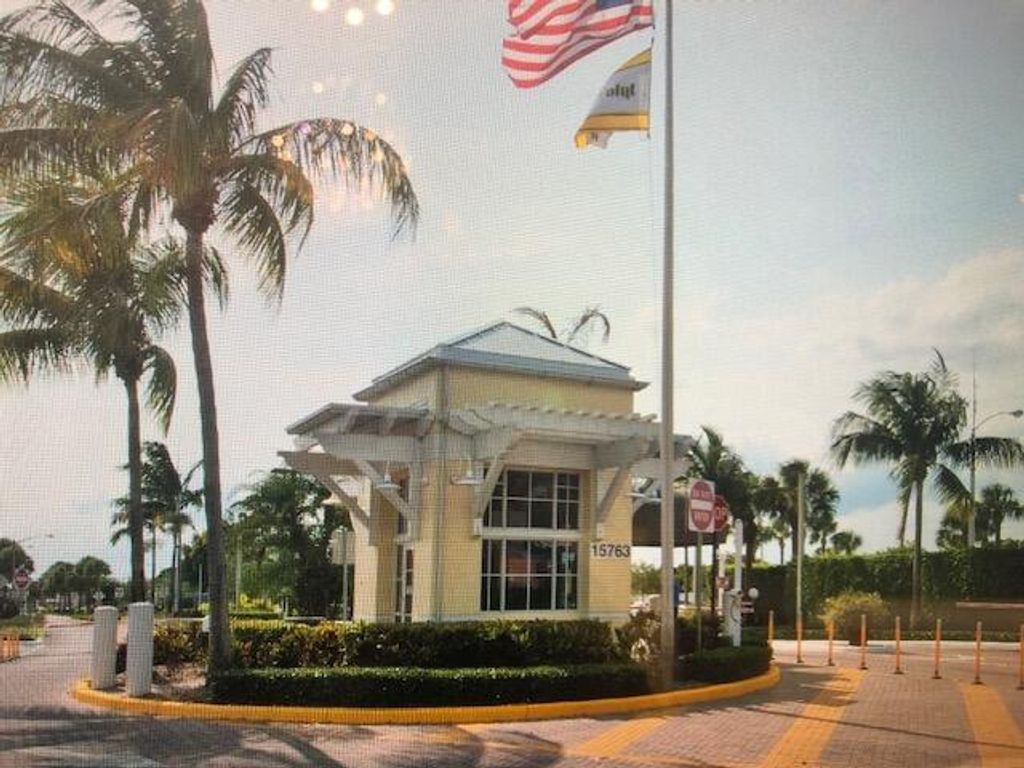 Image 16 of property listing at 447 Brittany J 447, Delray Beach, FL 33446