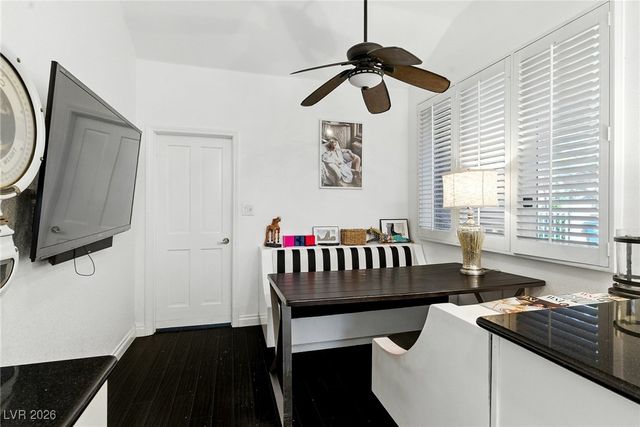 7988 Harbour Towne Avenue, Las Vegas, NV 89113