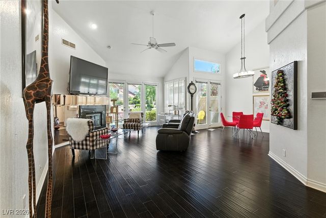 7988 Harbour Towne Avenue, Las Vegas, NV 89113