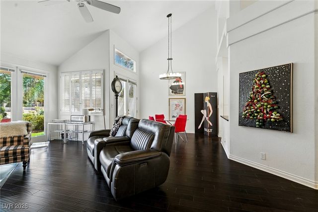 7988 Harbour Towne Avenue, Las Vegas, NV 89113