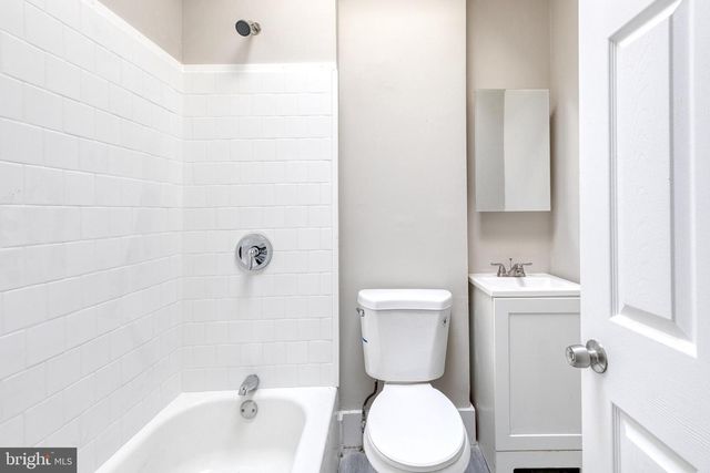 2213 BELAIR RD, Baltimore, MD 21213