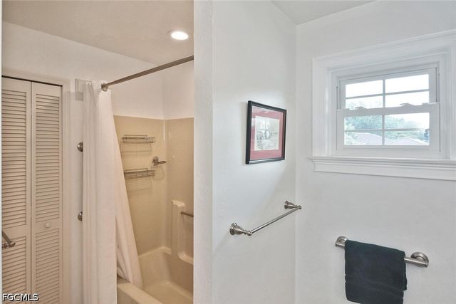 7226 Hendry Creek DR, Fort Myers, FL 33908
