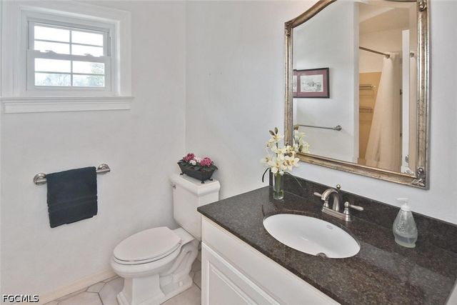 7226 Hendry Creek DR, Fort Myers, FL 33908