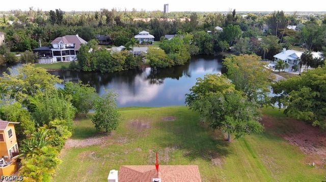 7226 Hendry Creek DR, Fort Myers, FL 33908