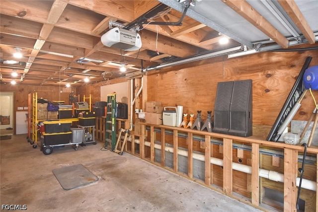 7226 Hendry Creek DR, Fort Myers, FL 33908