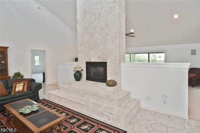 7226 Hendry Creek DR, Fort Myers, FL 33908