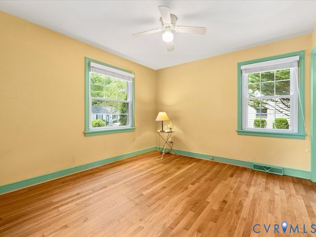 1211 Hillside Ave, Henrico, VA 23229