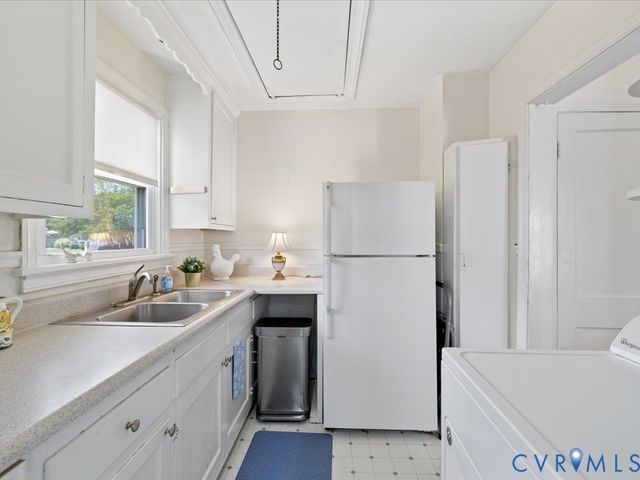 1211 Hillside Ave, Henrico, VA 23229