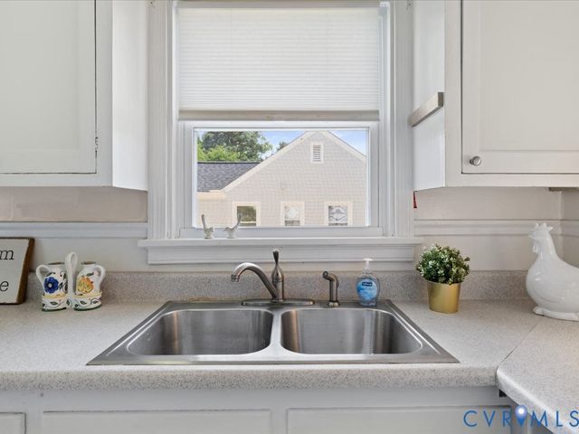 1211 Hillside Ave, Henrico, VA 23229