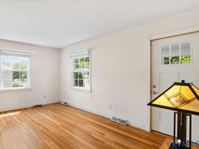 1211 Hillside Ave, Henrico, VA 23229