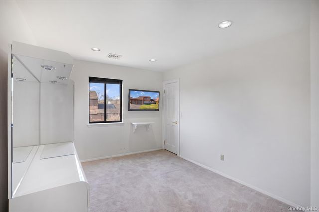 85 Rhett Court, Commack, NY 11725