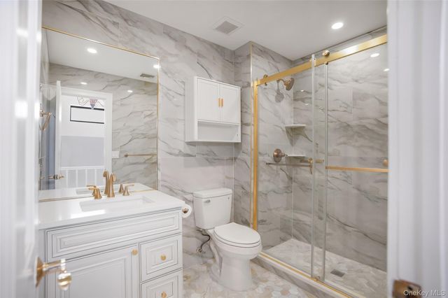 85 Rhett Court, Commack, NY 11725
