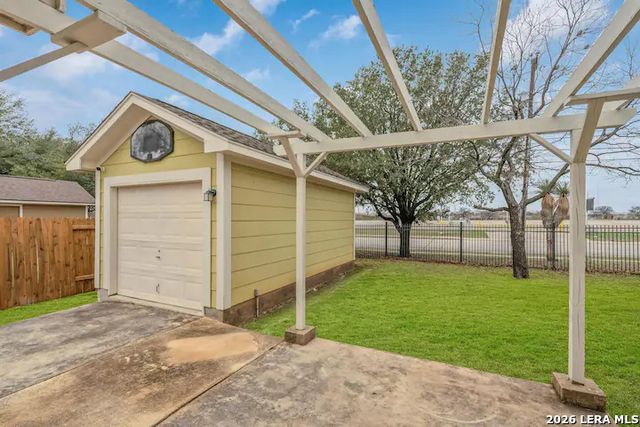 627 Claude W Black, San Antonio, TX 78203