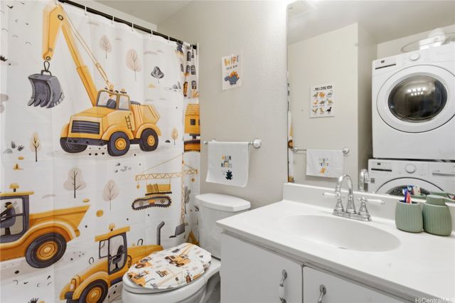 94-205 Lumiaina Place G202, Waipahu, HI 96797