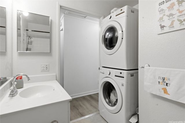 94-205 Lumiaina Place G202, Waipahu, HI 96797