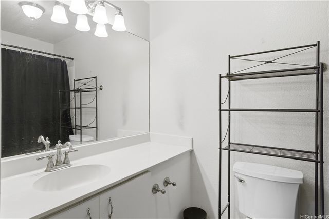 94-205 Lumiaina Place G202, Waipahu, HI 96797