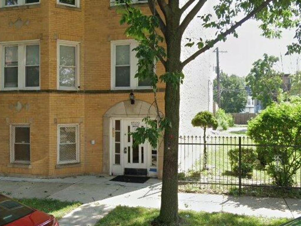 1529 S Komensky Avenue 3, Chicago, IL 60623