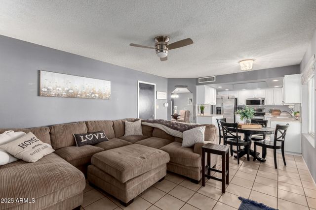 2739 S EMERSON Circle, Mesa, AZ 85210