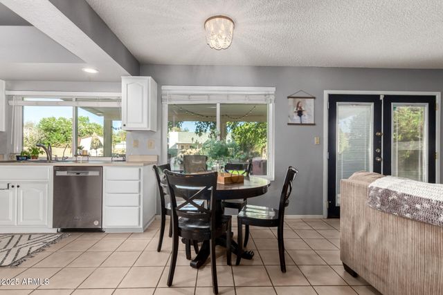 2739 S EMERSON Circle, Mesa, AZ 85210