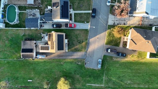 2 Lincoln Pl, Moonachie Boro, NJ 07074